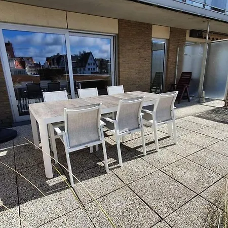In Residentie Silverbeach Met Binnenzwembad Apartamento